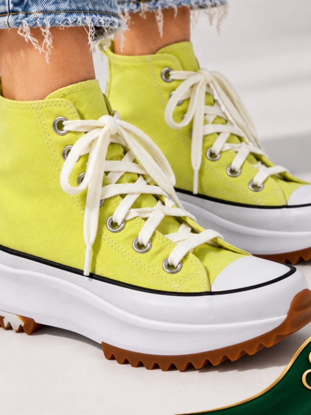 Converse Run Star Hike High Light Zitron Platform Sneakers